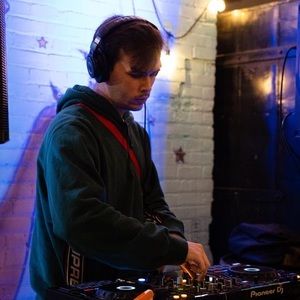 Meet your Posher, Aidan